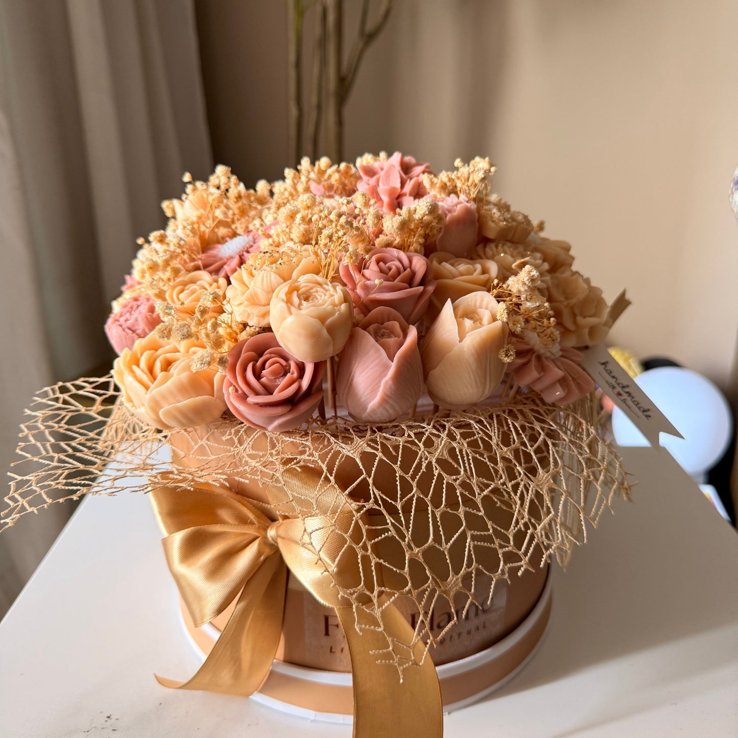 Flora Luxe - Warm Taupe