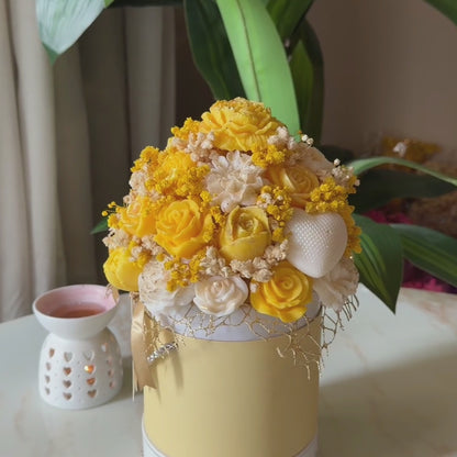 Flora Charm - Amber Glow