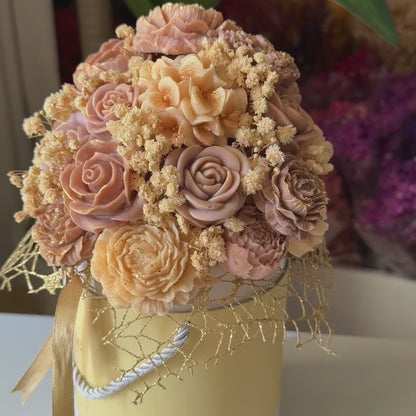 Flora Charm - Warm Taupe